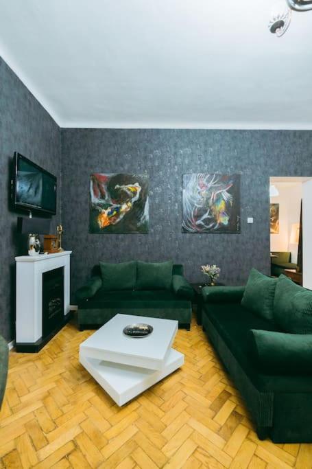 Appartamento House Of Art Bucarest Esterno foto