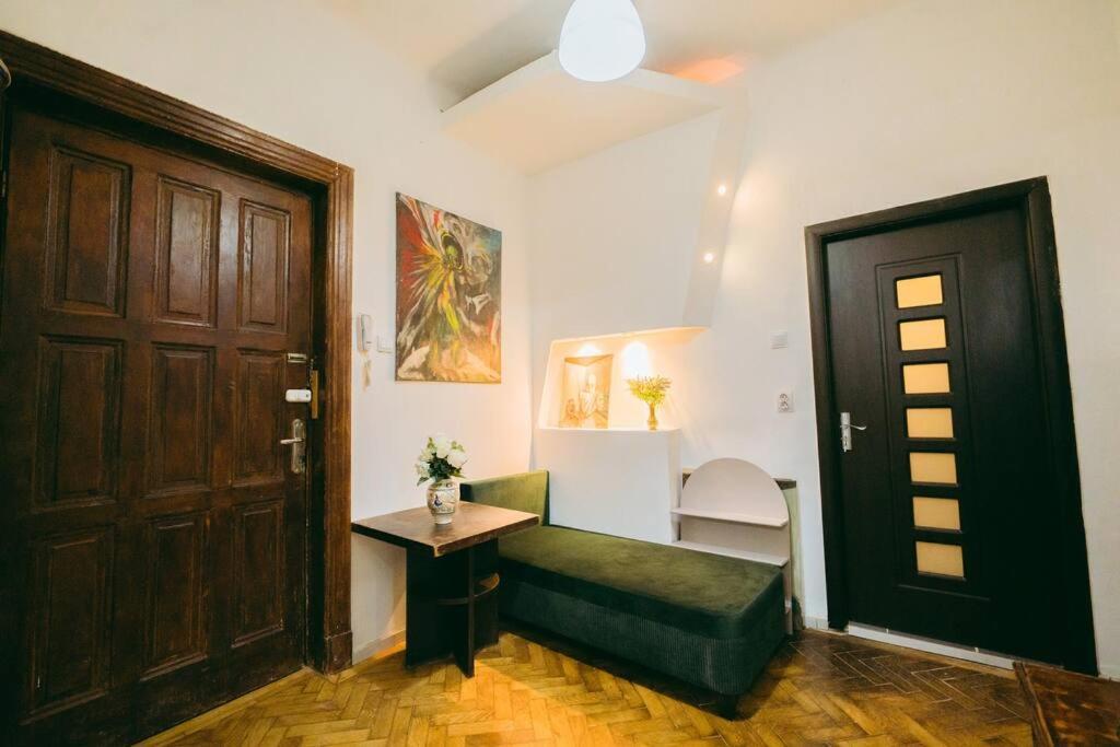 Appartamento House Of Art Bucarest Esterno foto